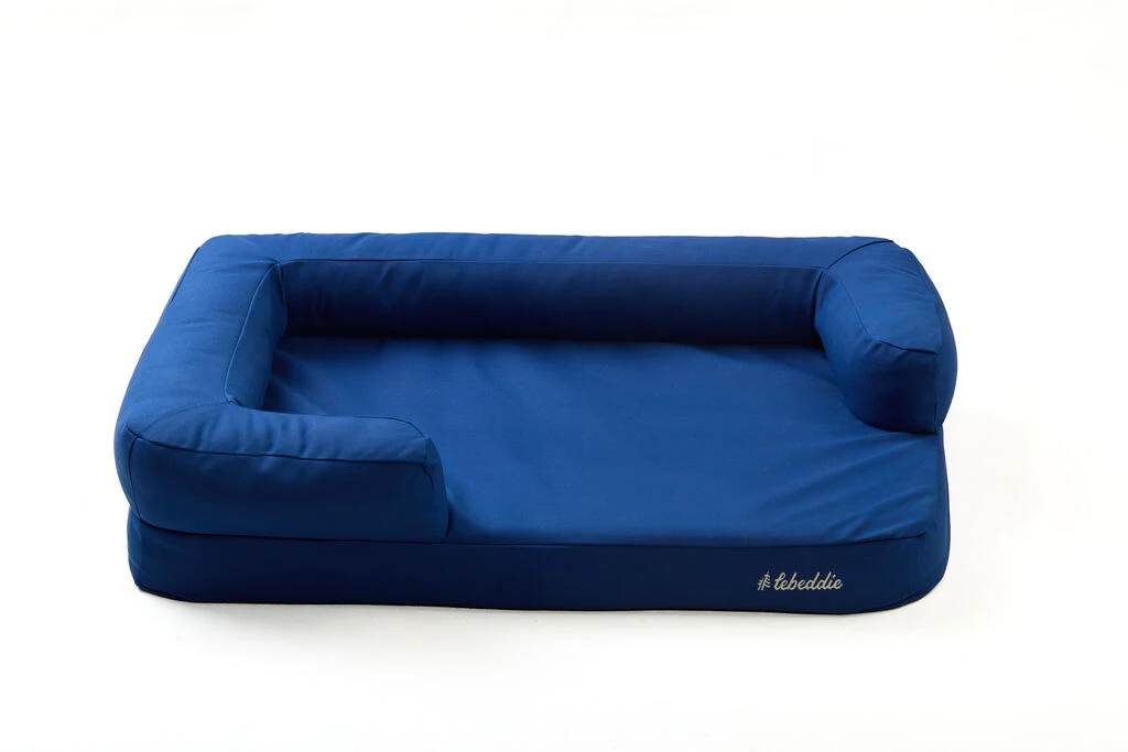 Modrá exteriérová Útulňa