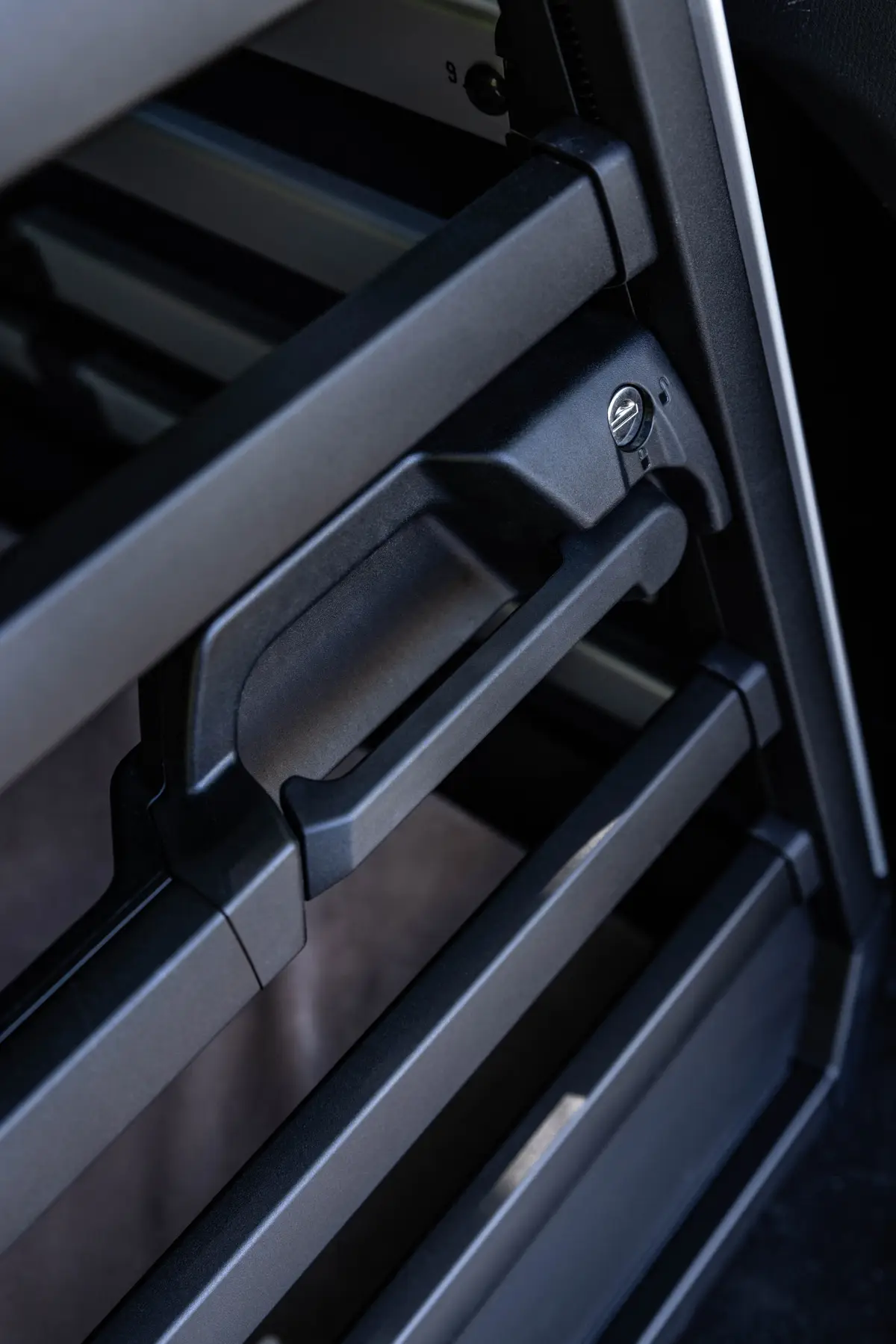 Thule Allax + Lebeddie Flat Bed - Image 16